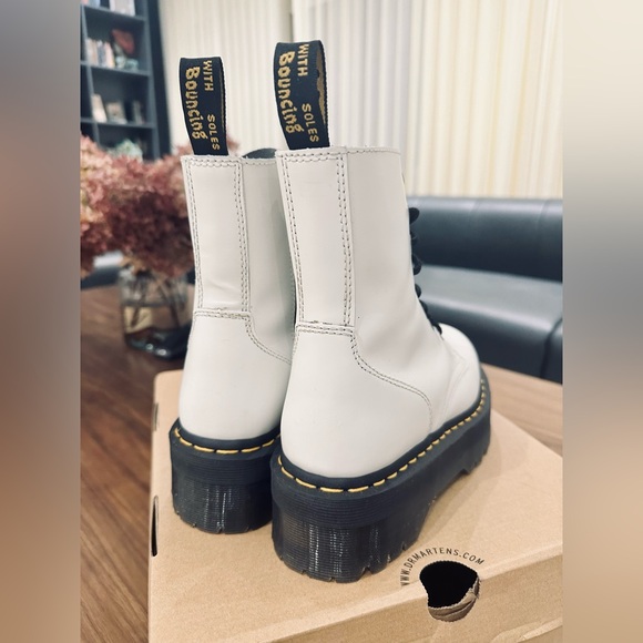 White Dr. Martens Jadon platform sz7 - Picture 4 of 5